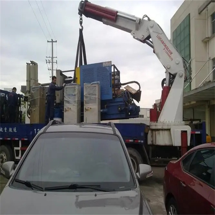 八所镇吊车救援小汽车怎么吊